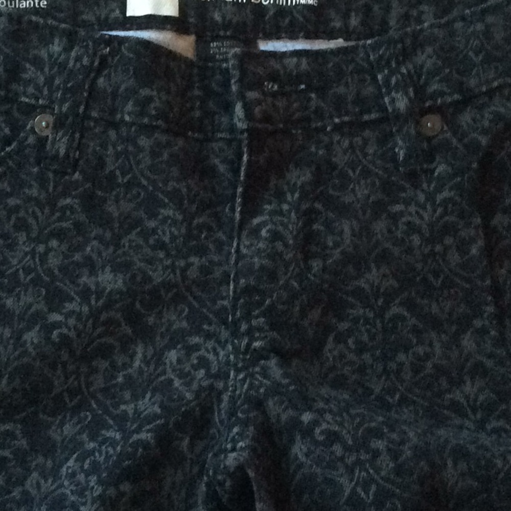 Jeans - Picture 2 of 3